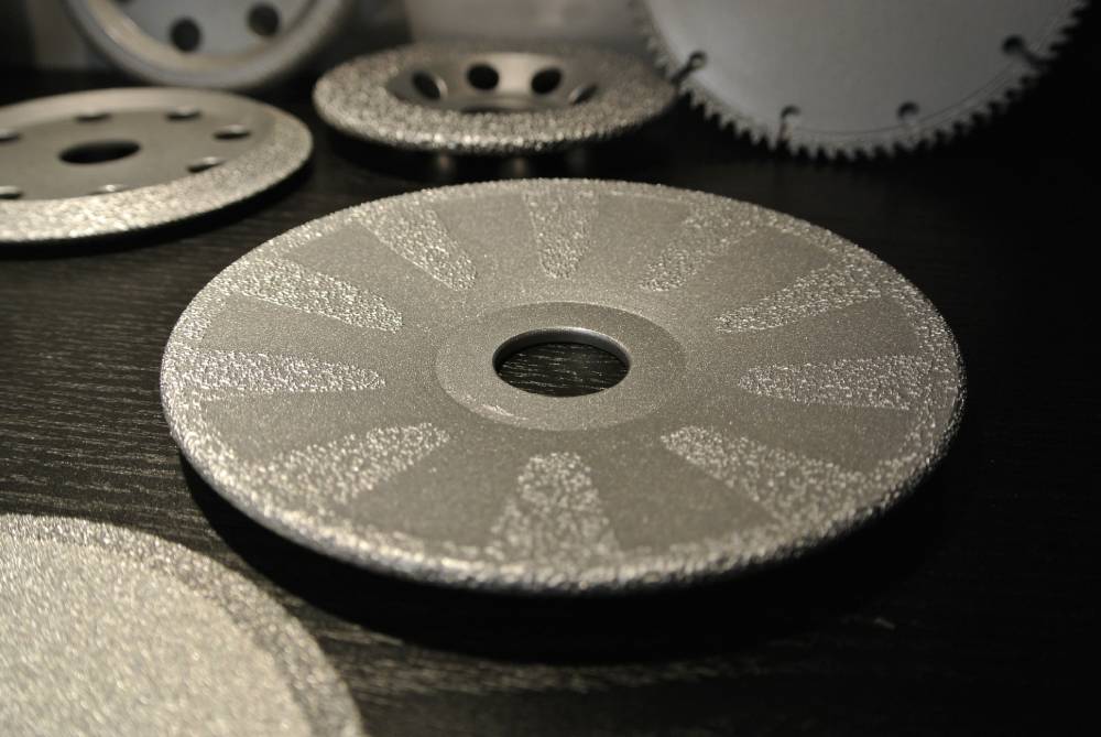 La Chine usine Outils en diamant de gros liant céramique disque