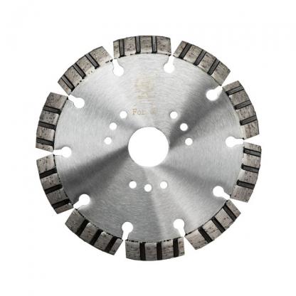 Diamond Wet Cutting Disc On Manual Cutting Machine