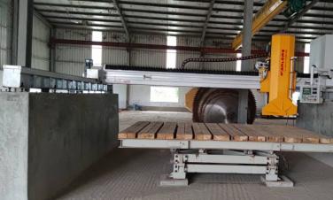 Explanation of hydraulic system failure of bridge stone cutter