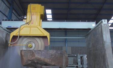 Key points for attention during operation of stone cutting machine