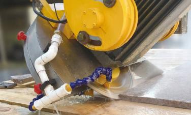 How to use electricity safely in stone machinery